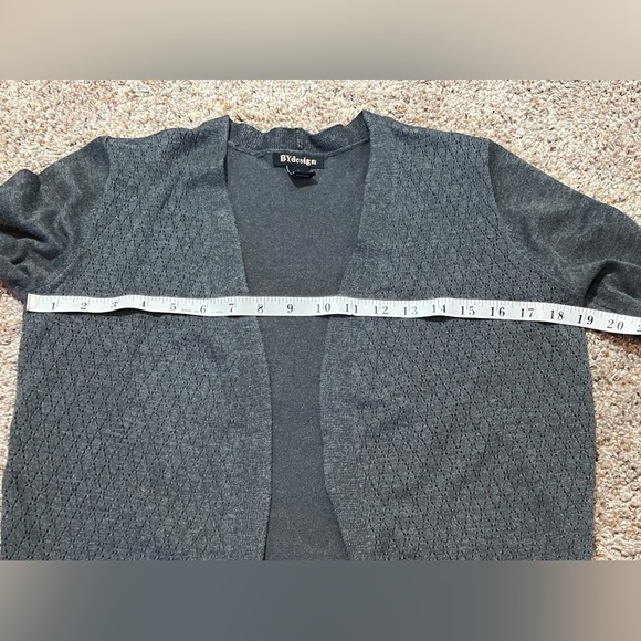Bydesign Light Weight Cardigan Gray Open Front Size M No Pockets No Buttons - Picture 10 of 12